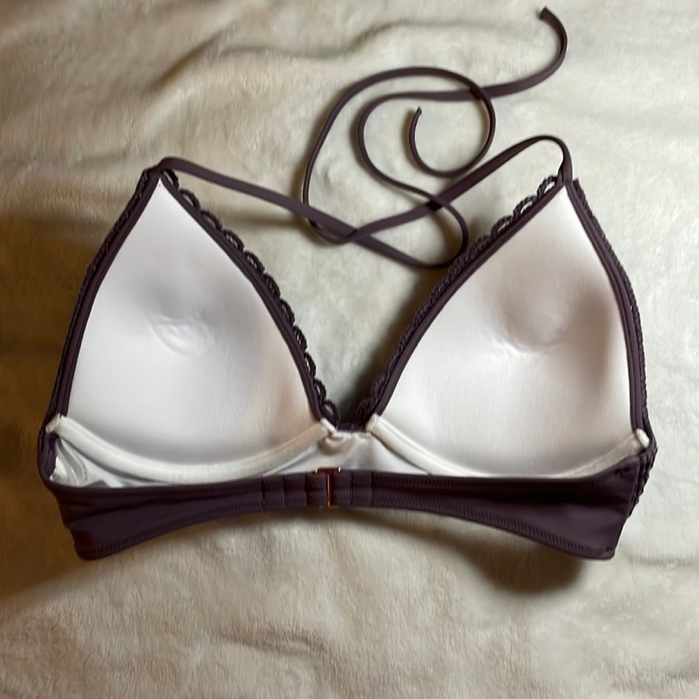 Shade & Shore Crochet Plum Bikini Halter Top Size 34C - Picture 3 of 7